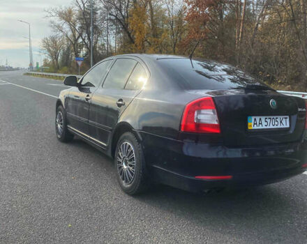 Черный Шкода Октавия, объемом двигателя 1.8 л и пробегом 179 тыс. км за 6428 $, фото 4 на Automoto.ua