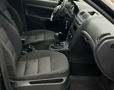 Черный Шкода Октавия, объемом двигателя 1.6 л и пробегом 216 тыс. км за 7300 $, фото 25 на Automoto.ua