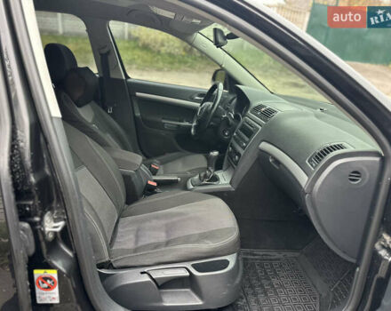 Черный Шкода Октавия, объемом двигателя 1.6 л и пробегом 310 тыс. км за 7500 $, фото 7 на Automoto.ua