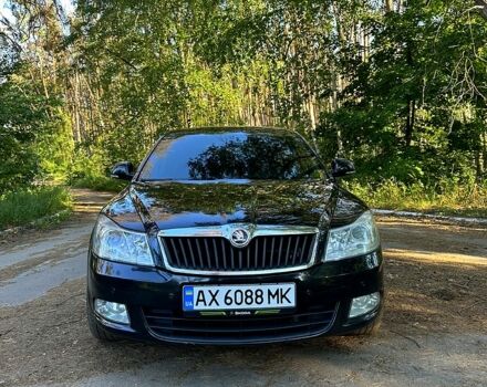 Черный Шкода Октавия, объемом двигателя 1.8 л и пробегом 214 тыс. км за 8800 $, фото 2 на Automoto.ua