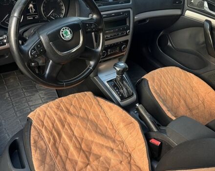 Черный Шкода Октавия, объемом двигателя 2 л и пробегом 280 тыс. км за 8500 $, фото 1 на Automoto.ua