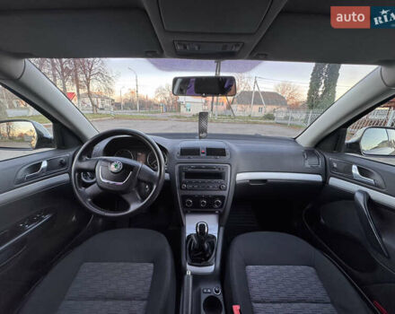 Черный Шкода Октавия, объемом двигателя 0 л и пробегом 270 тыс. км за 6900 $, фото 8 на Automoto.ua