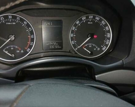Черный Шкода Октавия, объемом двигателя 1.6 л и пробегом 330 тыс. км за 7800 $, фото 1 на Automoto.ua
