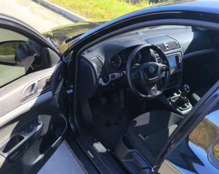 Черный Шкода Октавия, объемом двигателя 1.8 л и пробегом 240 тыс. км за 8100 $, фото 8 на Automoto.ua