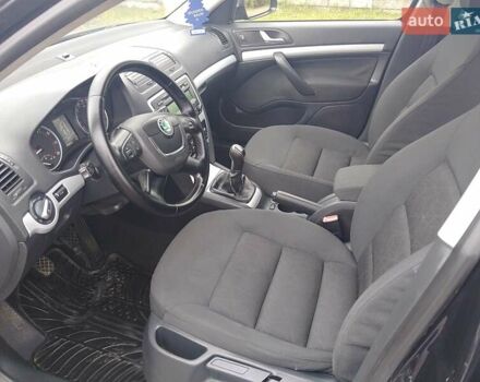 Черный Шкода Октавия, объемом двигателя 1.8 л и пробегом 250 тыс. км за 7800 $, фото 15 на Automoto.ua