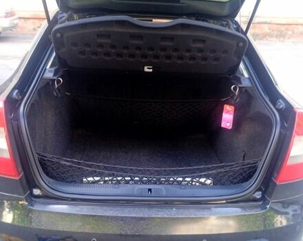 Черный Шкода Октавия, объемом двигателя 1.8 л и пробегом 145 тыс. км за 8200 $, фото 4 на Automoto.ua