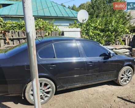 Черный Шкода Октавия, объемом двигателя 1.8 л и пробегом 223 тыс. км за 6500 $, фото 2 на Automoto.ua