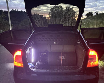 Черный Шкода Октавия, объемом двигателя 1.6 л и пробегом 140 тыс. км за 8000 $, фото 25 на Automoto.ua