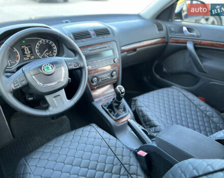 Черный Шкода Октавия, объемом двигателя 1.8 л и пробегом 199 тыс. км за 8200 $, фото 17 на Automoto.ua