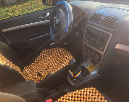 Черный Шкода Октавия, объемом двигателя 1.8 л и пробегом 179 тыс. км за 6428 $, фото 6 на Automoto.ua