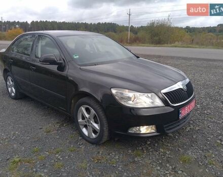 Черный Шкода Октавия, объемом двигателя 1.8 л и пробегом 250 тыс. км за 7800 $, фото 1 на Automoto.ua