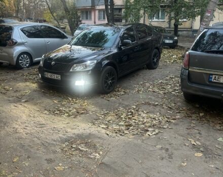 Черный Шкода Октавия, объемом двигателя 2 л и пробегом 260 тыс. км за 8800 $, фото 3 на Automoto.ua