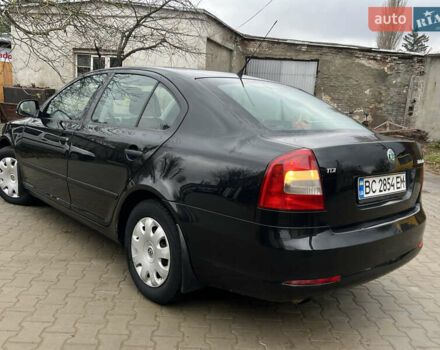 Черный Шкода Октавия, объемом двигателя 1.6 л и пробегом 216 тыс. км за 7300 $, фото 11 на Automoto.ua