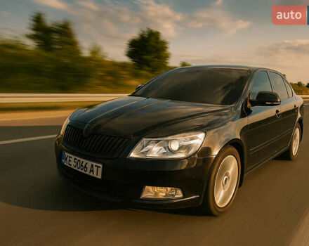 Чорний Шкода Октавія, об'ємом двигуна 1.6 л та пробігом 223 тис. км за 7999 $, фото 8 на Automoto.ua