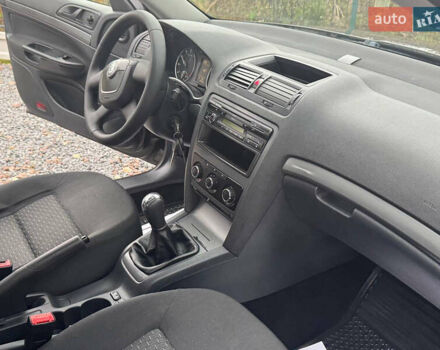 Шкода Октавия 2011 в Дрогобыче на Automoto.ua Черный Шкода Октавия, объемом двигателя 1.6 л и пробегом 186 тыс. км за 6650 $, фото 65 на Automoto.ua
