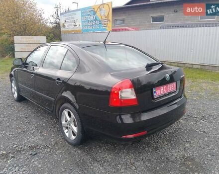 Черный Шкода Октавия, объемом двигателя 1.8 л и пробегом 250 тыс. км за 7800 $, фото 7 на Automoto.ua