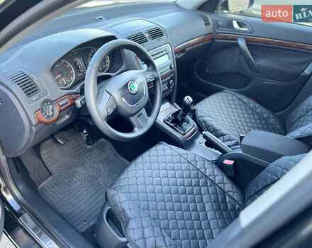 Черный Шкода Октавия, объемом двигателя 1.8 л и пробегом 199 тыс. км за 8200 $, фото 14 на Automoto.ua