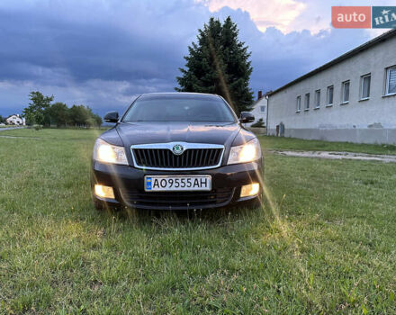 Чорний Шкода Октавія, об'ємом двигуна 1.8 л та пробігом 244 тис. км за 7500 $, фото 7 на Automoto.ua