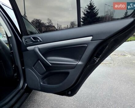 Черный Шкода Октавия, объемом двигателя 1.8 л и пробегом 215 тыс. км за 9400 $, фото 82 на Automoto.ua