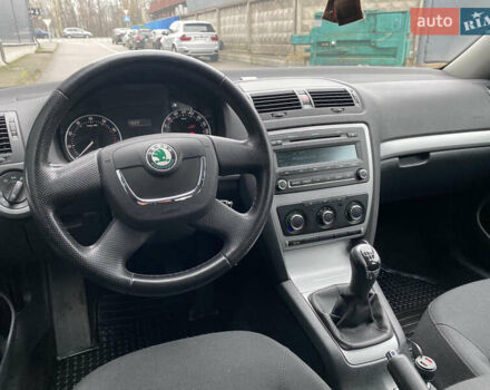 Чорний Шкода Октавія, об'ємом двигуна 1.6 л та пробігом 183 тис. км за 7999 $, фото 35 на Automoto.ua