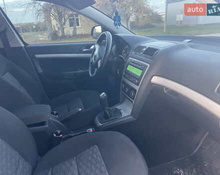 Чорний Шкода Октавія, об'ємом двигуна 1.98 л та пробігом 224 тис. км за 7800 $, фото 8 на Automoto.ua