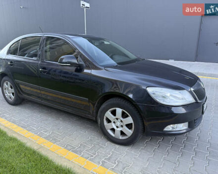 Чорний Шкода Октавія, об'ємом двигуна 1.6 л та пробігом 240 тис. км за 5700 $, фото 1 на Automoto.ua