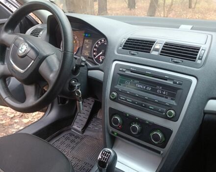 Чорний Шкода Октавія, об'ємом двигуна 0 л та пробігом 196 тис. км за 8000 $, фото 4 на Automoto.ua