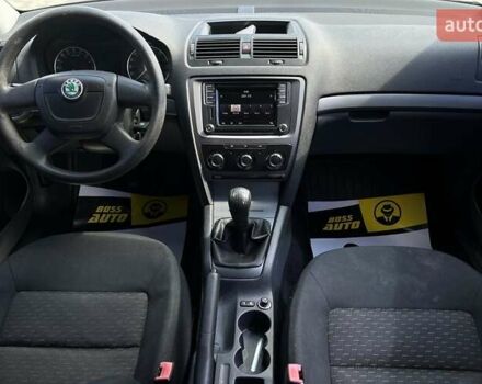 Черный Шкода Октавия, объемом двигателя 1.6 л и пробегом 192 тыс. км за 7990 $, фото 16 на Automoto.ua