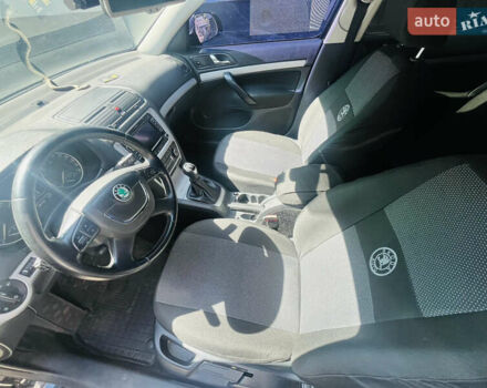 Черный Шкода Октавия, объемом двигателя 1.6 л и пробегом 294 тыс. км за 8950 $, фото 12 на Automoto.ua