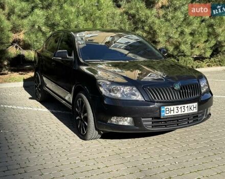 Шкода Октавія 2012 у Одесі на Automoto.ua Чорний Шкода Октавія, об'ємом двигуна 1.97 л та пробігом 41 тис. км за 16200 $, фото 7 на Automoto.ua