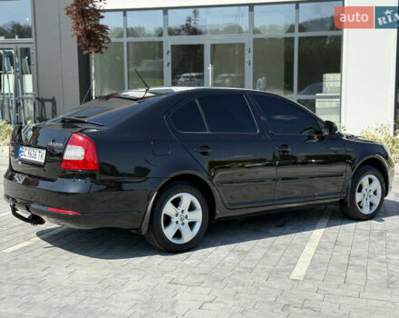 Черный Шкода Октавия, объемом двигателя 1.8 л и пробегом 230 тыс. км за 8200 $, фото 5 на Automoto.ua