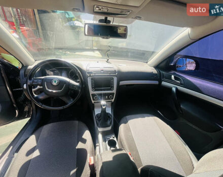 Черный Шкода Октавия, объемом двигателя 1.6 л и пробегом 294 тыс. км за 8950 $, фото 13 на Automoto.ua