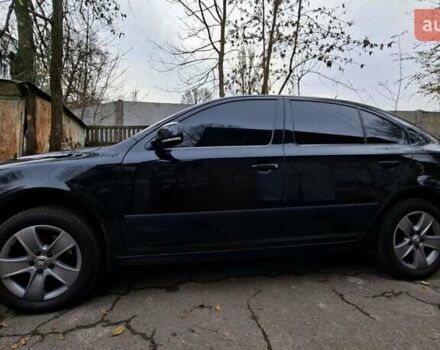 Черный Шкода Октавия, объемом двигателя 1.8 л и пробегом 173 тыс. км за 9400 $, фото 1 на Automoto.ua
