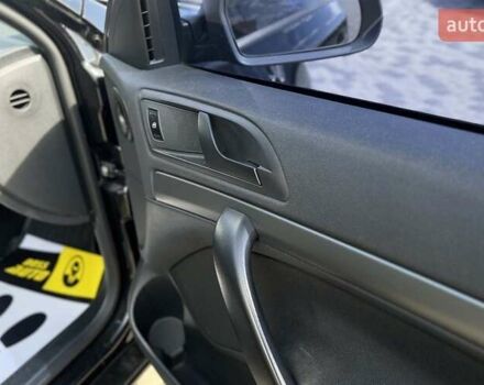 Черный Шкода Октавия, объемом двигателя 1.6 л и пробегом 192 тыс. км за 7990 $, фото 22 на Automoto.ua