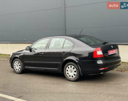 Чорний Шкода Октавія, об'ємом двигуна 1.6 л та пробігом 183 тис. км за 7999 $, фото 6 на Automoto.ua