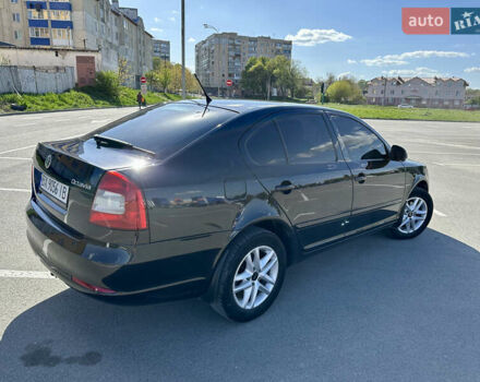 Черный Шкода Октавия, объемом двигателя 1.8 л и пробегом 279 тыс. км за 7750 $, фото 4 на Automoto.ua
