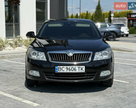 Черный Шкода Октавия, объемом двигателя 1.8 л и пробегом 230 тыс. км за 8200 $, фото 1 на Automoto.ua