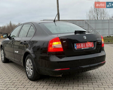 Черный Шкода Октавия, объемом двигателя 1.6 л и пробегом 188 тыс. км за 7999 $, фото 13 на Automoto.ua