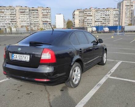 Черный Шкода Октавия, объемом двигателя 1.8 л и пробегом 207 тыс. км за 8100 $, фото 1 на Automoto.ua