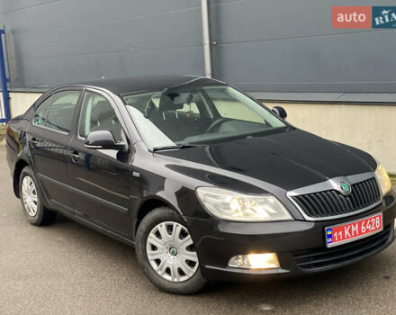 Чорний Шкода Октавія, об'ємом двигуна 1.6 л та пробігом 183 тис. км за 7999 $, фото 12 на Automoto.ua