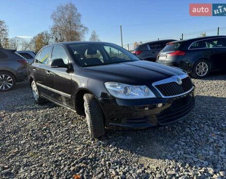 Черный Шкода Октавия, объемом двигателя 1.6 л и пробегом 176 тыс. км за 9000 $, фото 1 на Automoto.ua