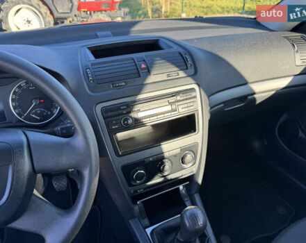 Черный Шкода Октавия, объемом двигателя 1.6 л и пробегом 176 тыс. км за 9300 $, фото 17 на Automoto.ua