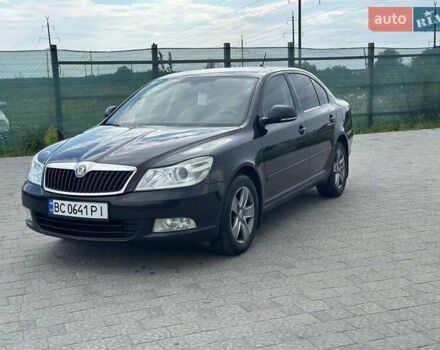 Шкода Октавия 2012 в Львове на Automoto.ua Черный Шкода Октавия, объемом двигателя 1.6 л и пробегом 283 тыс. км за 8300 $, фото 4 на Automoto.ua