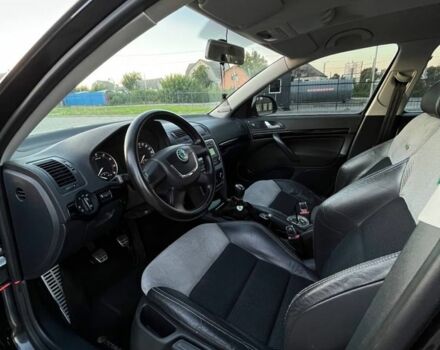 Черный Шкода Октавия, объемом двигателя 1.8 л и пробегом 266 тыс. км за 7500 $, фото 5 на Automoto.ua