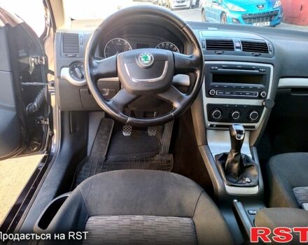 Черный Шкода Октавия, объемом двигателя 1.8 л и пробегом 247 тыс. км за 7350 $, фото 1 на Automoto.ua