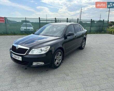 Шкода Октавия 2012 в Львове на Automoto.ua Черный Шкода Октавия, объемом двигателя 1.6 л и пробегом 283 тыс. км за 8300 $, фото 11 на Automoto.ua