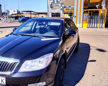 Черный Шкода Октавия, объемом двигателя 1.8 л и пробегом 247 тыс. км за 7350 $, фото 3 на Automoto.ua