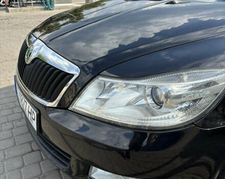 Чорний Шкода Октавія, об'ємом двигуна 1.6 л та пробігом 303 тис. км за 8100 $, фото 1 на Automoto.ua