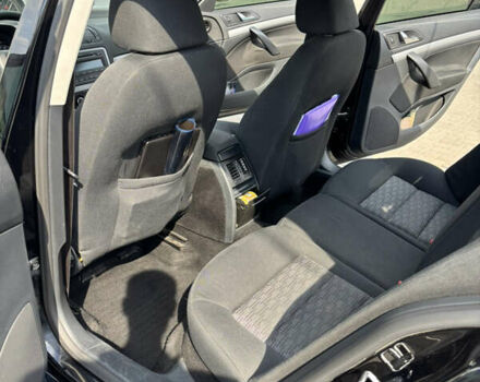 Чорний Шкода Октавія, об'ємом двигуна 1.6 л та пробігом 303 тис. км за 8100 $, фото 7 на Automoto.ua