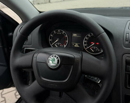 Черный Шкода Октавия, объемом двигателя 1.6 л и пробегом 188 тыс. км за 7999 $, фото 35 на Automoto.ua